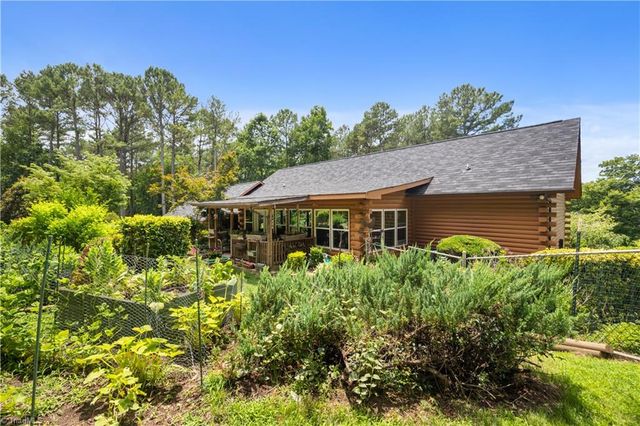214 Harbor Ridge Drive, Connelly Springs, NC 28612