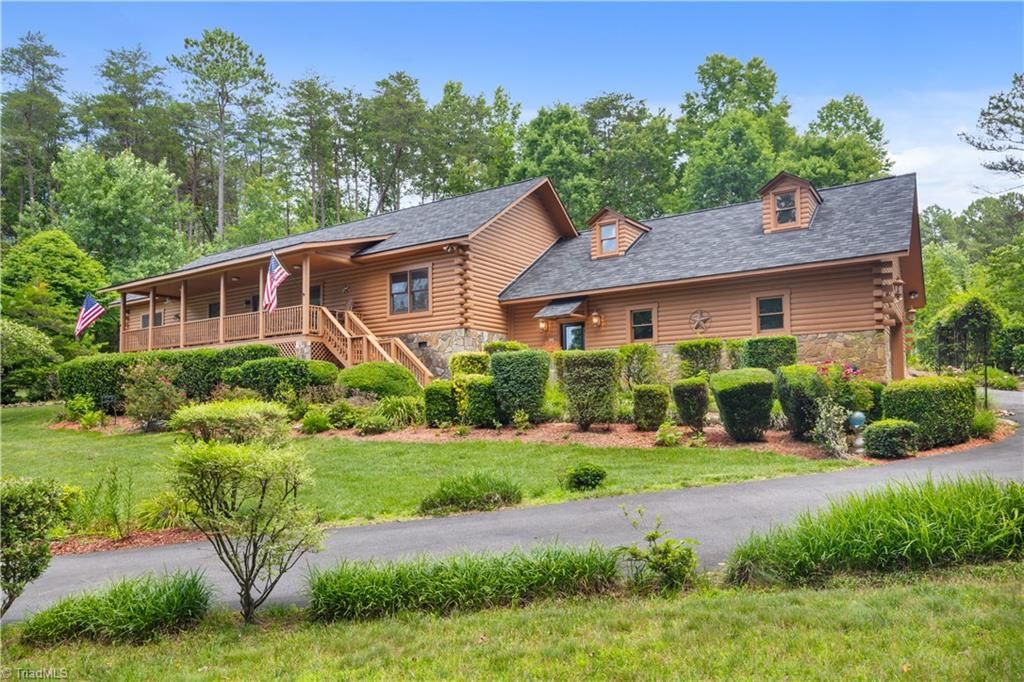 214 Harbor Ridge Drive, Connelly Springs, NC 28612