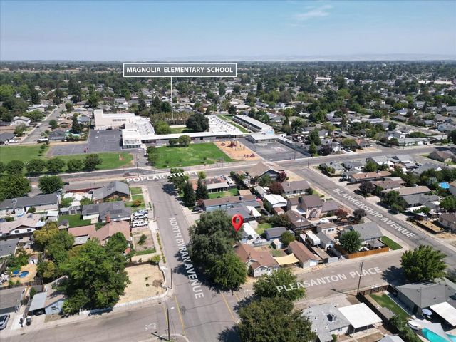 165 N Bryan Ave, Oakdale, CA 95361