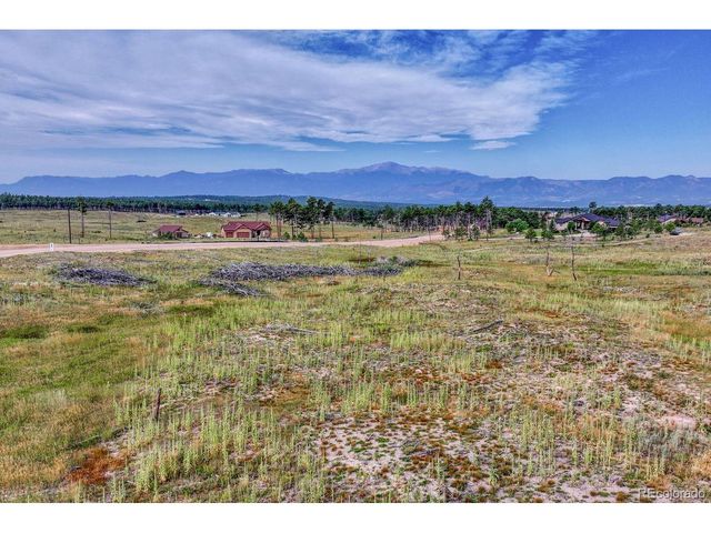 1 Forest Heights Cir, Colorado Springs, CO 80908