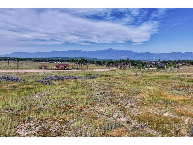 1 Forest Heights Cir, Colorado Springs, CO 80908