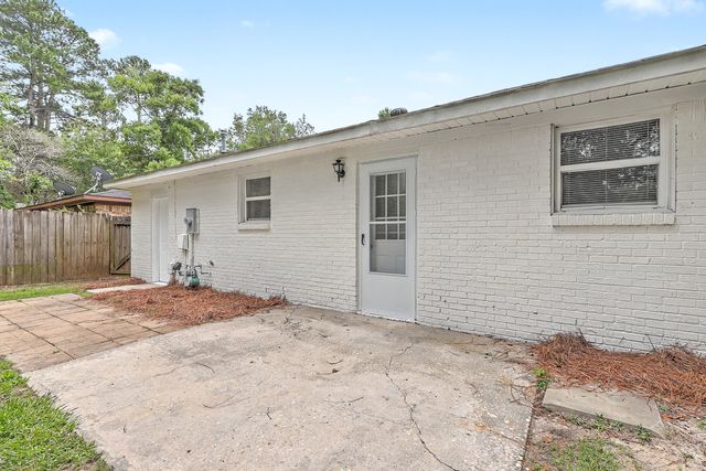 108 Bee Street, Summerville, SC 29483
