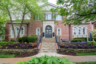 7744 Pershing Avenue, Clayton, MO 63105
