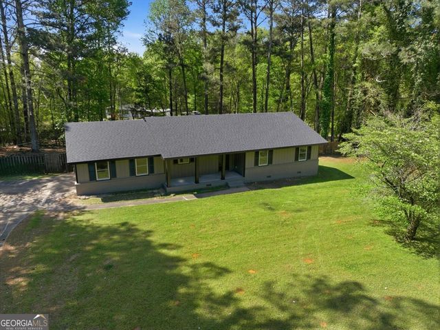 108 Fair Oaks Drive SE, Conyers, GA 30094