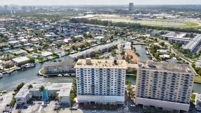 427 Golden Isles Drive 5j, Hallandale Beach, FL 33009