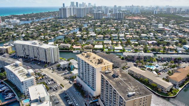 427 Golden Isles Drive 5j, Hallandale Beach, FL 33009