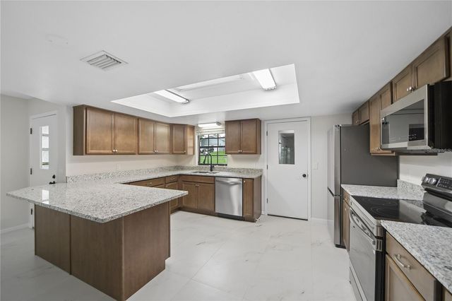 104 QUAIL RIDGE COURT, Sanford, FL 32771