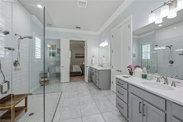 3206 Cotuit LN, Naples, FL 34114