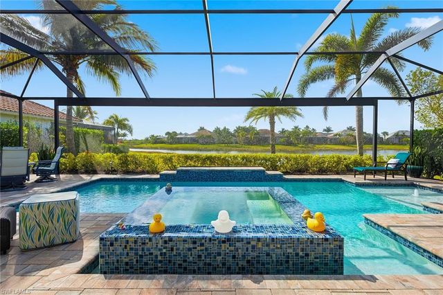 3206 Cotuit LN, Naples, FL 34114