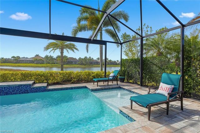 3206 Cotuit LN, Naples, FL 34114