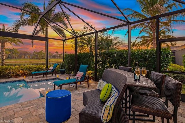 3206 Cotuit LN, Naples, FL 34114