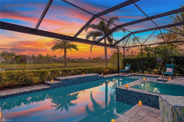 3206 Cotuit LN, Naples, FL 34114