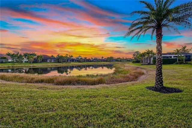 3206 Cotuit LN, Naples, FL 34114