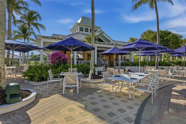 3206 Cotuit LN, Naples, FL 34114