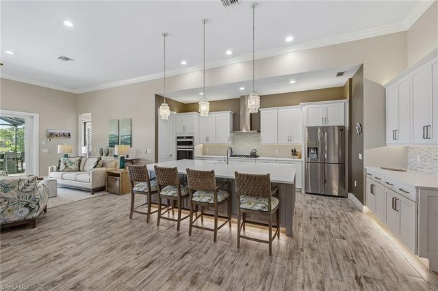 3206 Cotuit LN, Naples, FL 34114