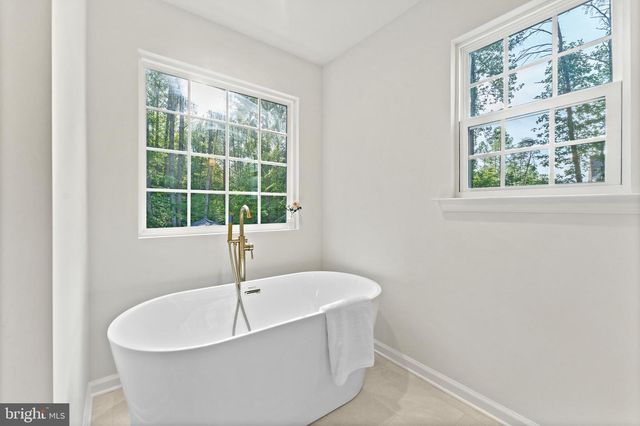 86 VIRGINIA PINES CT, Louisa, VA 23093