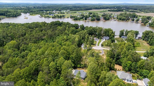 86 VIRGINIA PINES CT, Louisa, VA 23093