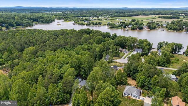 86 VIRGINIA PINES CT, Louisa, VA 23093