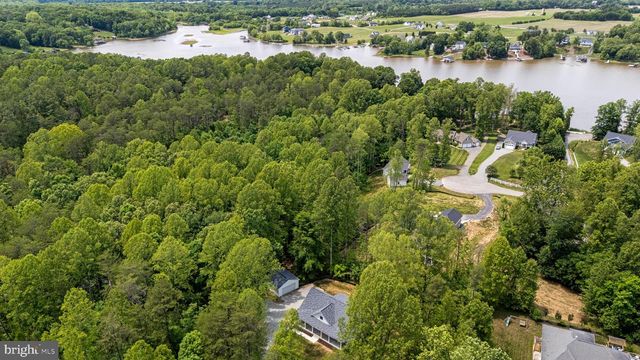 86 VIRGINIA PINES CT, Louisa, VA 23093