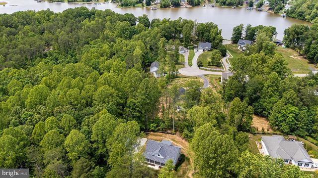 86 VIRGINIA PINES CT, Louisa, VA 23093