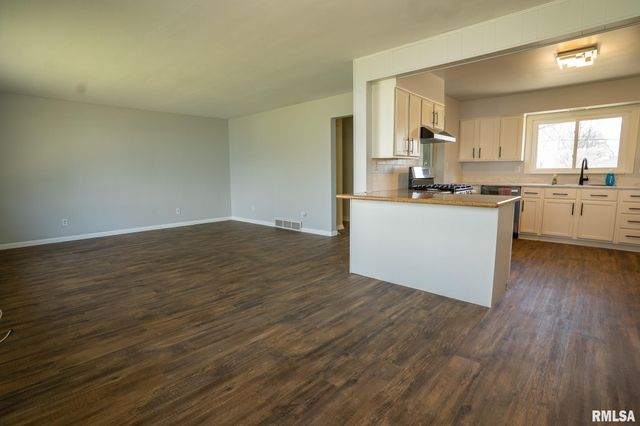 3025 Piper Road, Springfield, IL 62707