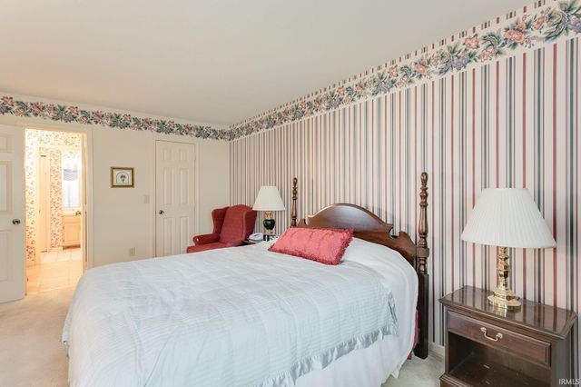 1657 Pine Ridge Court, Elkhart, IN 46514