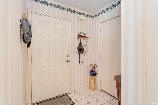 1657 Pine Ridge Court, Elkhart, IN 46514