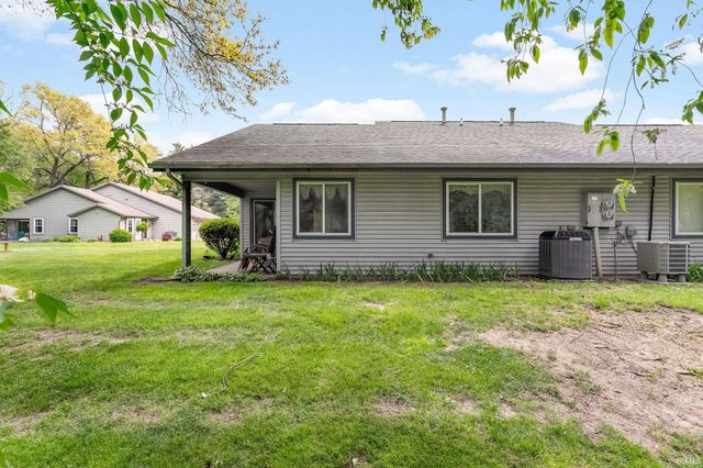 1657 Pine Ridge Court, Elkhart, IN 46514
