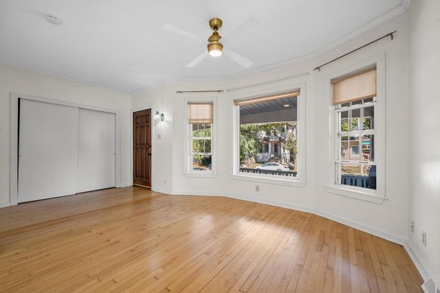 2961 S Delaware AVENUE, Milwaukee, WI 53207