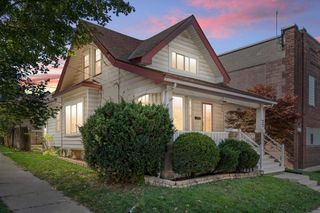 2961 S Delaware AVENUE, Milwaukee, WI 53207