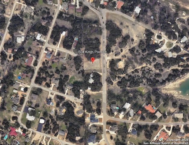604 Kings Point, Canyon Lake, TX 78133