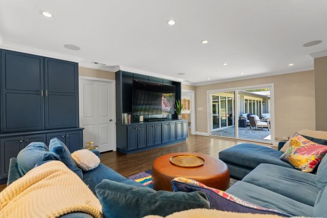 430 Hillsborough Boulevard, San Mateo, CA 94402