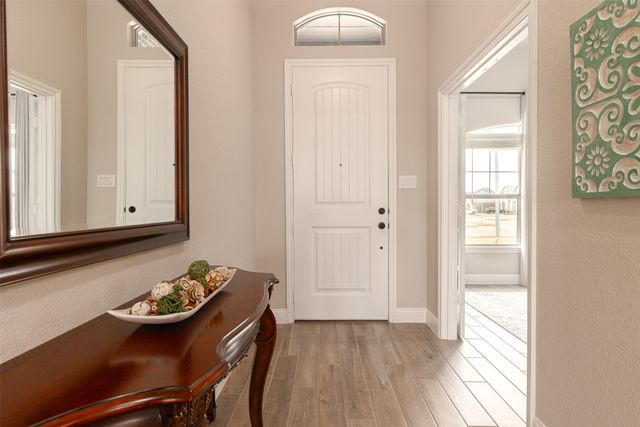 912 Meadow View Drive, Cleburne, TX 76033