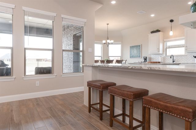 912 Meadow View Drive, Cleburne, TX 76033