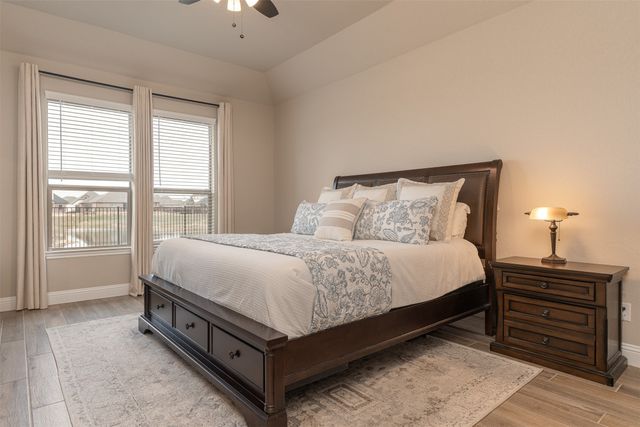 912 Meadow View Drive, Cleburne, TX 76033