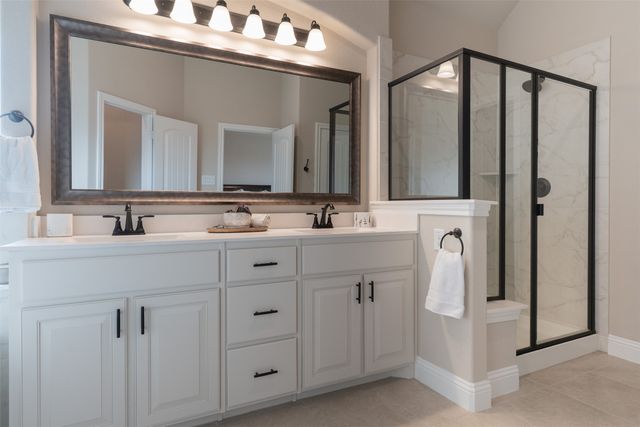 912 Meadow View Drive, Cleburne, TX 76033