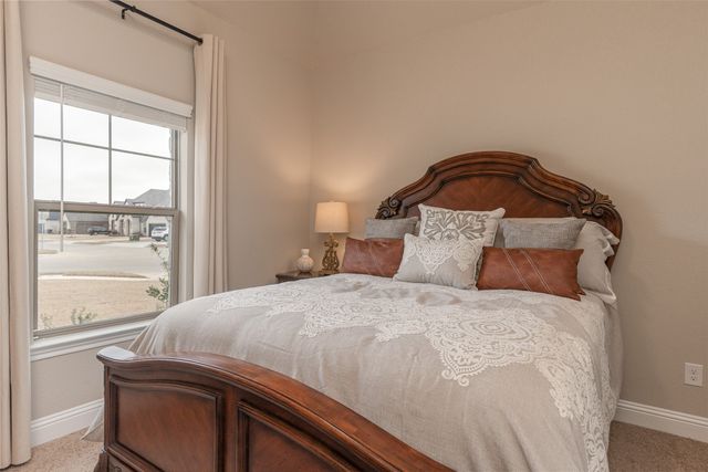 912 Meadow View Drive, Cleburne, TX 76033