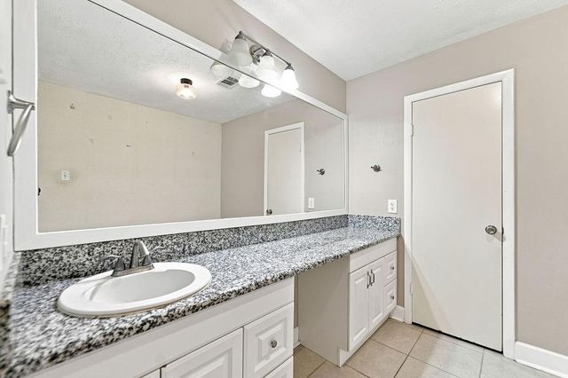 25119 Lynbriar Lane, Spring, TX 77373