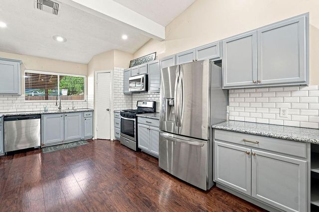 25119 Lynbriar Lane, Spring, TX 77373