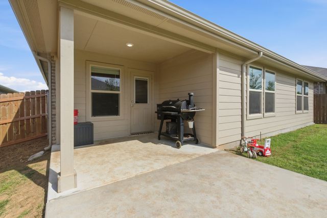 549 Derby Lane, Springtown, TX 76082