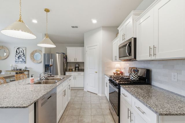 549 Derby Lane, Springtown, TX 76082