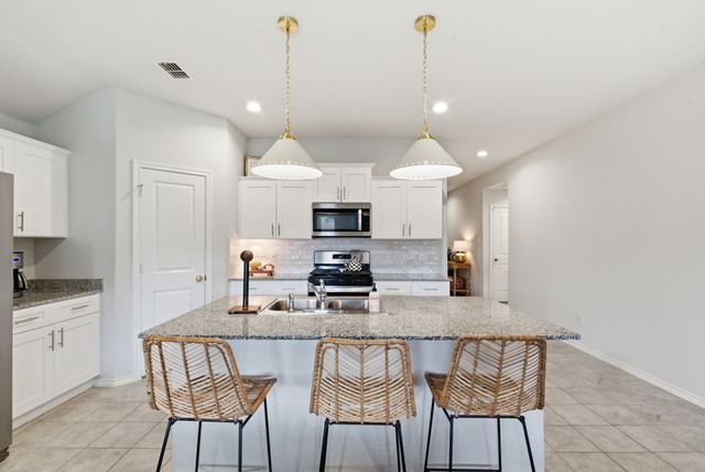 549 Derby Lane, Springtown, TX 76082