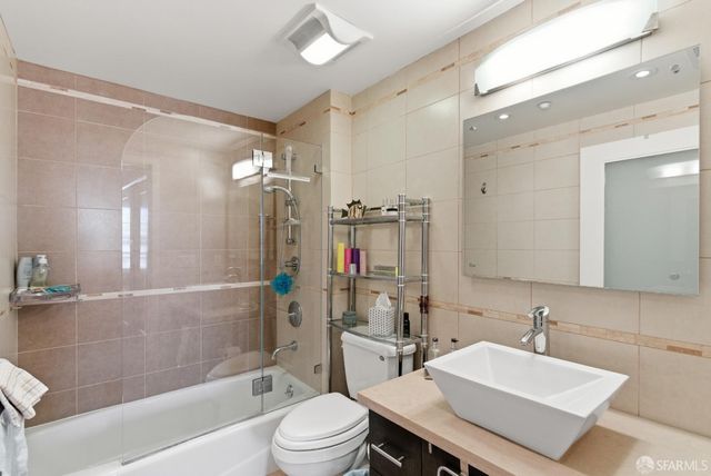 1725 Washington Street 9, San Francisco, CA 94109