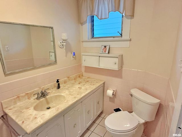 601 E 5TH Street, Metropolis, IL 62960