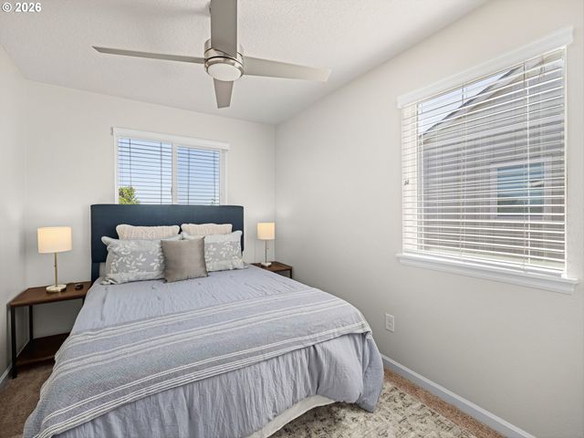 15690 Se VIVIAN Way, Happy Valley, OR 97086