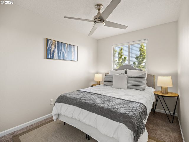 15690 Se VIVIAN Way, Happy Valley, OR 97086