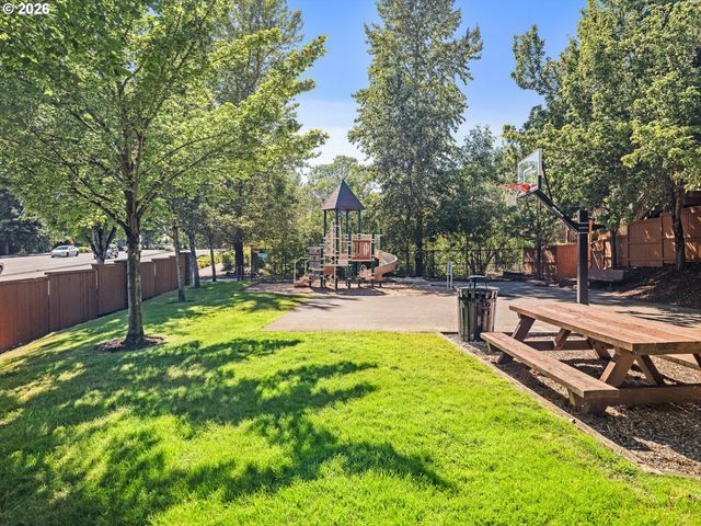 15690 Se VIVIAN Way, Happy Valley, OR 97086
