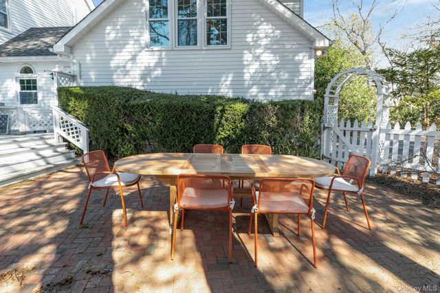 110 Sleepy Hollow Lane, Southold, NY 11971