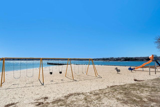 110 Sleepy Hollow Lane, Southold, NY 11971