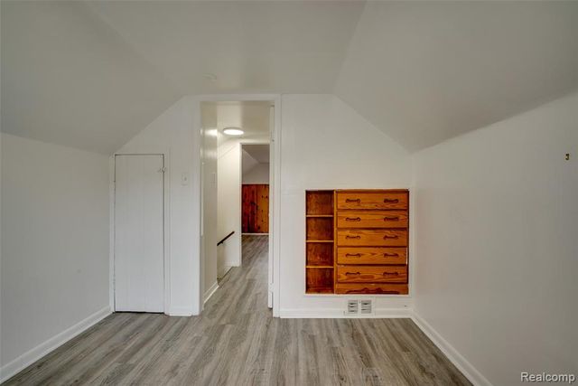 3149 Poplar Avenue, Warren, MI 48091